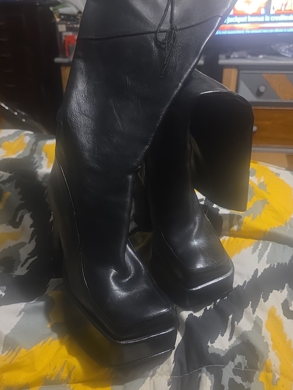 Luichiny Black Platform Bootsl